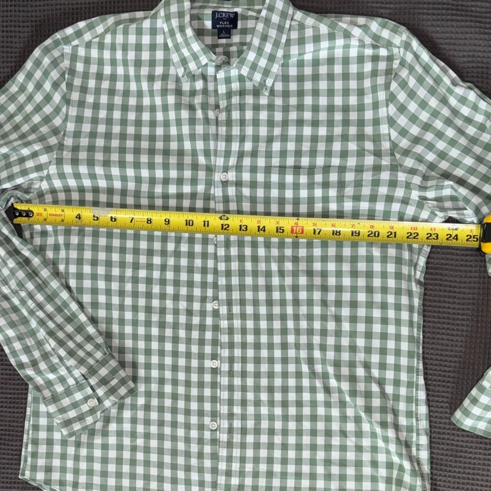 J. Crew Men’s Light Green and White Gingham Button-Down Large Shirt